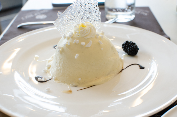 The signature dessert of Sal de Riso. Delizia al Limone.
